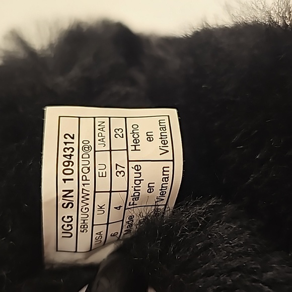 NWOT Ugg Bailey Courdory bow boots - Picture 4 of 4